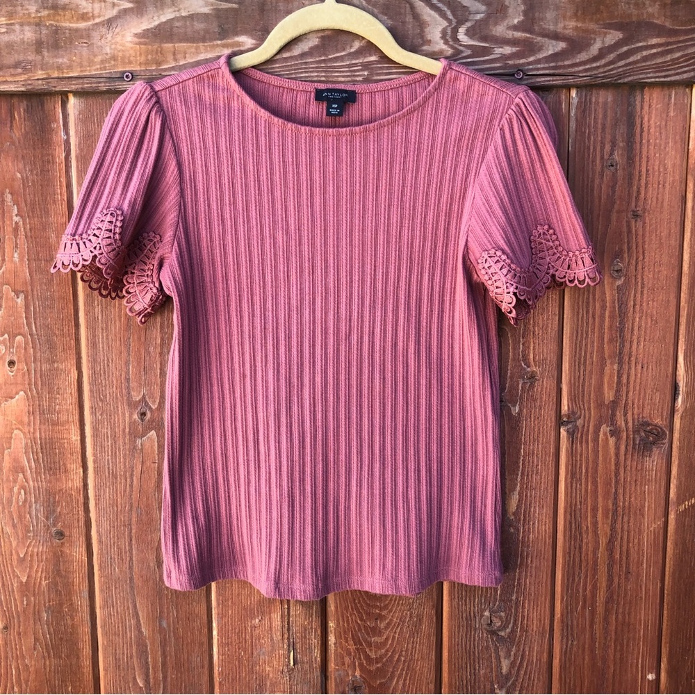 Mauve ribbed knit tee